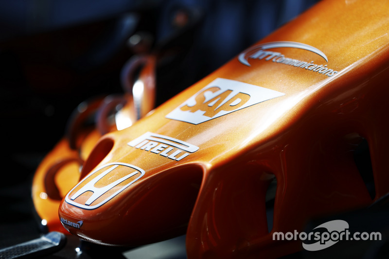 Logo de Honda en el McLaren MCL32