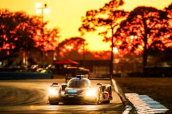 #10 Wayne Taylor Racing Cadillac DPi: Ricky Taylor, Jordan Taylor, Alex Lynn