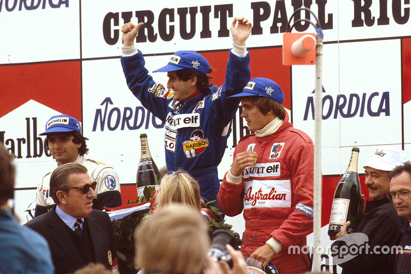 Podium: race winner Alain Prost, Renault, second place Nelson Piquet, Brabham BMW, third palce Eddie Cheever, Renault, FIA President Jean-Marie Balestre