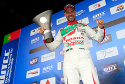 Podium: Tiago Monteiro, Honda Racing Team JAS, Honda Civic WTCC