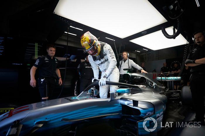 Lewis Hamilton, Mercedes AMG F1, with halo