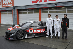 #16 チーム無限 NSX-GT