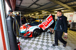 #58 McLaren 650S GT3: Fraser Ross