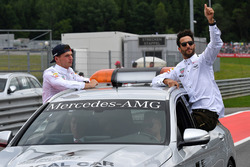 Max Verstappen, Red Bull Racing e Daniel Ricciardo, Red Bull Racing