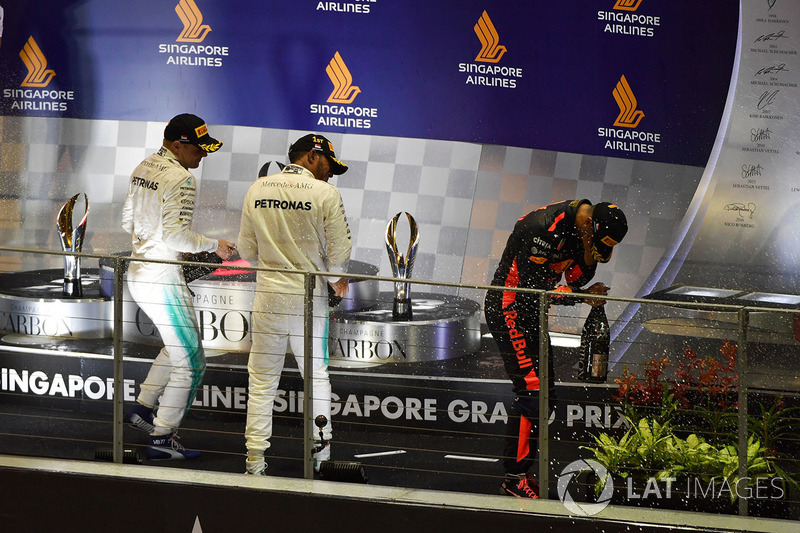 Podium: race winner Lewis Hamilton, Mercedes AMG F1, second place Daniel Ricciardo, Red Bull Racing, third place Valtteri Bottas, Mercedes AMG F1