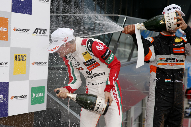 Rookie Podium: : Mick Schumacher, Prema Powerteam, Dallara F317 - Mercedes-Benz, Jehan Daruvala, Carlin, Dallara F317 - Volkswagen 