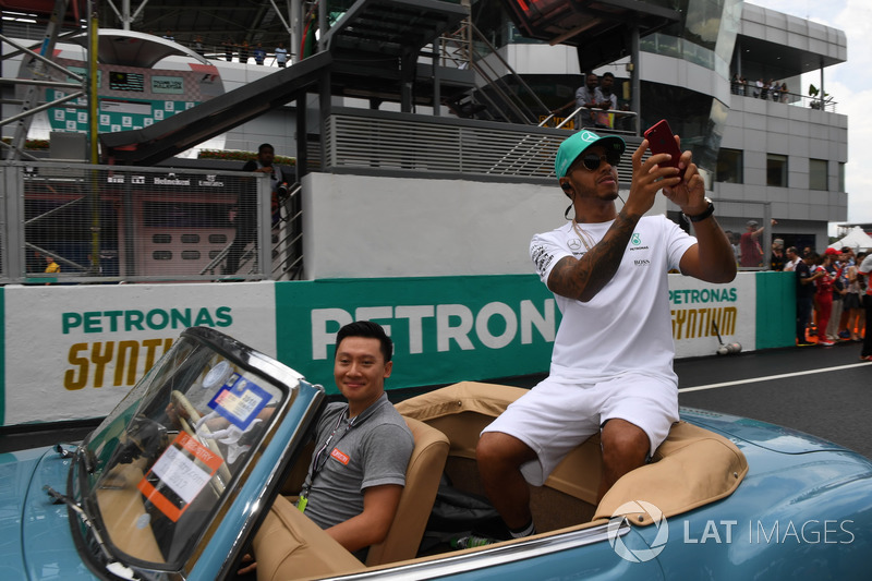 Lewis Hamilton, Mercedes AMG F1 on the drivers parade