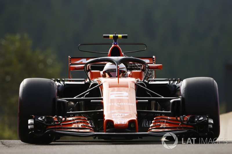 Stoffel Vandoorne, McLaren MCL32 con el Halo