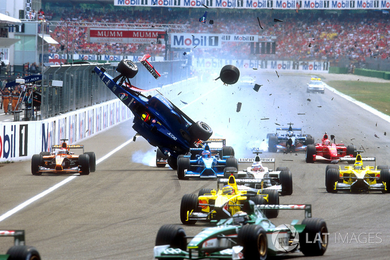 Luciano Burti, Prost AP04 crash met de Ferrari van Michael Schumacher