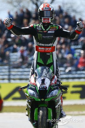 Race winner Jonathan Rea, Kawasaki Racing