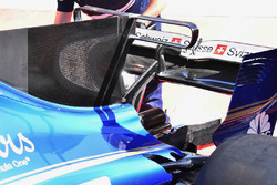 Sauber C36 T-wing detail