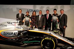 (L to R): Andrew Green, Sahara Force India F1 Team Technical Director; Sergio Perez, Sahara Force In