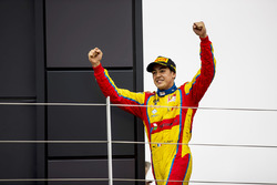 Podium: race winner Giuliano Alesi, Trident