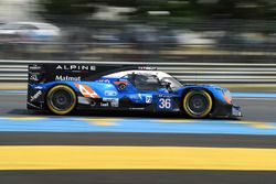 #36 Signatech Alpine A470 Gibson: Gustavo Menezes, Romain Dumas, Matt Rao