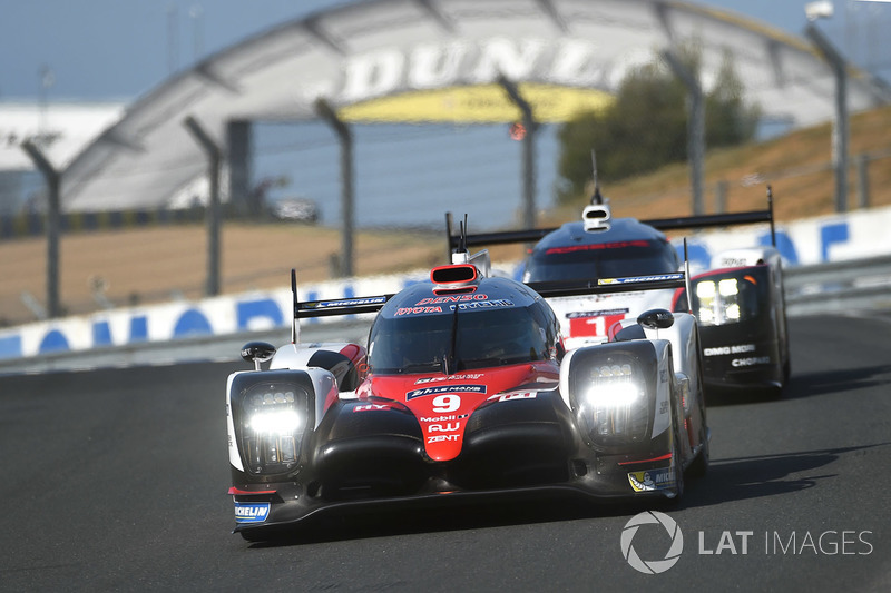 #9 Toyota Gazoo Racing Toyota TS050 Hybrid: Jose Maria Lopez, Yuji Kunimoto, Nicolas Lapierre, #1 Porsche Team Porsche 919 Hybrid: Neel Jani, Andre Lotterer, Nick Tandy