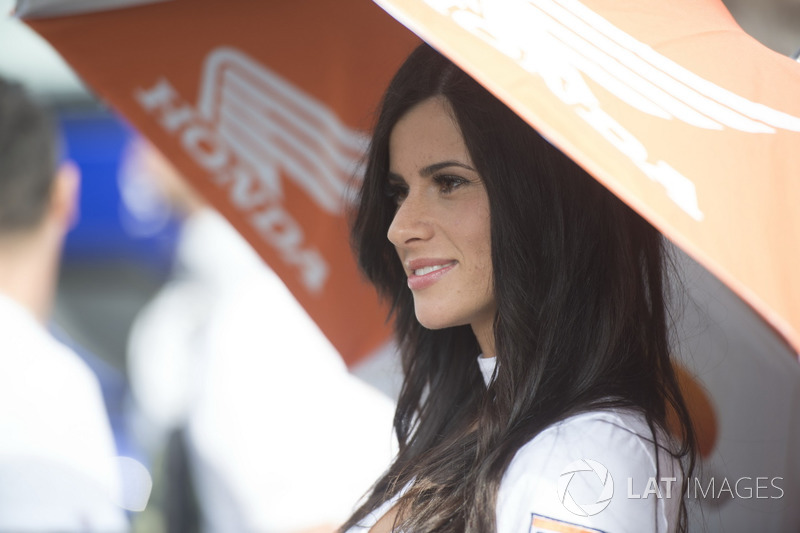 Grid girl