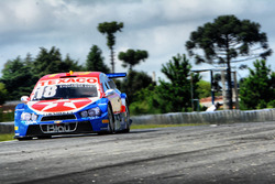 Carro de Allam Khodair e Antonio Felix da Costa