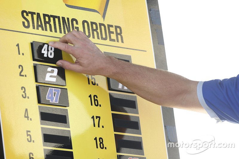 Pole position para Jimmie Johnson, Hendrick Motorsports Chevrolet en la carrera Unlimited