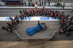Max Verstappen, Scuderia Toro Rosso und Carlos Sainz Jr., Scuderia Toro Rosso enthüllen den Scuderia Toro Rosso STR11
