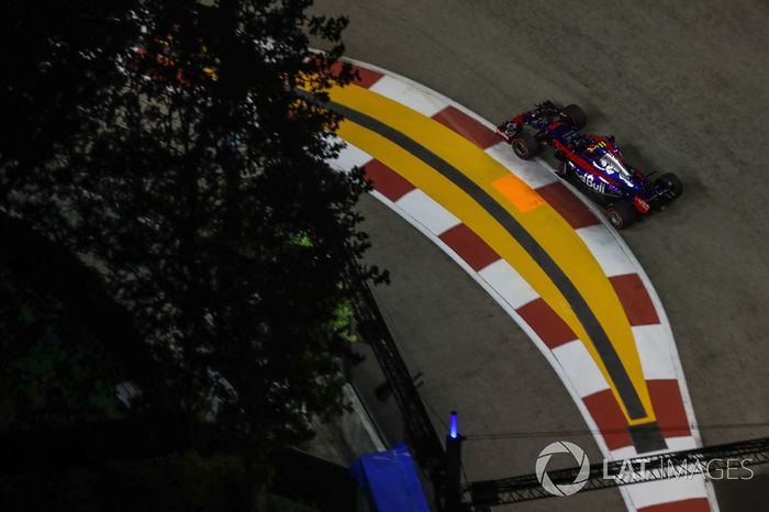 Carlos Sainz Jr., Scuderia Toro Rosso STR12