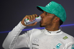 Lewis Hamilton, Mercedes AMG F1 drinks in the Press Conference