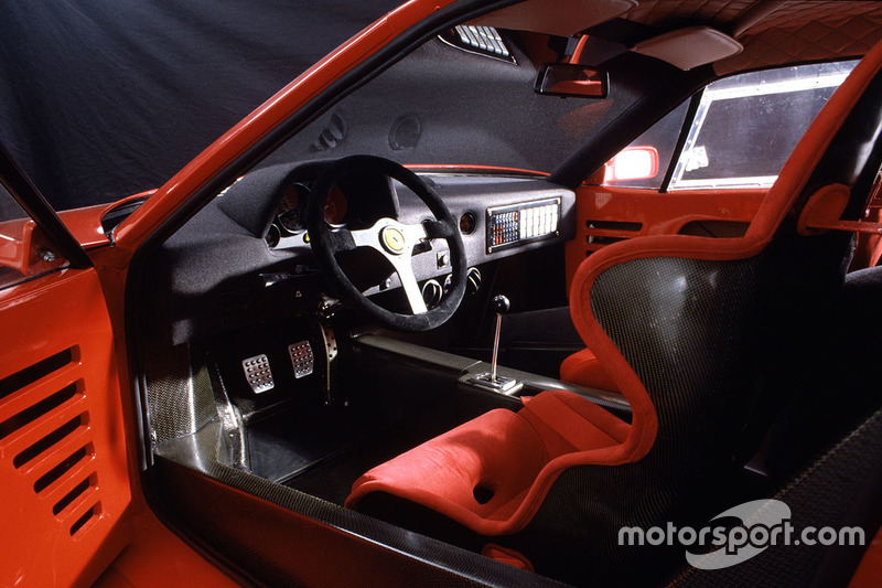 Ferrari F40 detay
