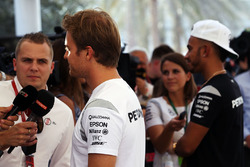 Nico Rosberg, Mercedes AMG F1 with team mate Lewis Hamilton, Mercedes AMG F1