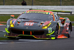 #61 Clearwater Racing Ferrari 488 GTE: Mok Weng Sun, Matt Griffin, Keita Sawa