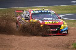 Chaz Mostert, Rod Nash Racing Ford runs wide