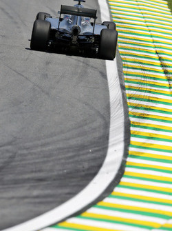 Lewis Hamilton, Mercedes AMG F1 W07 Hybrid