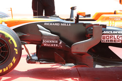 Fernando Alonso, McLaren MCL32 detail side