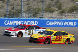 Joey Logano, Team Penske Ford Ryan Blaney, Wood Brothers Racing Ford