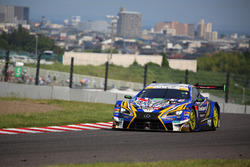 #19 WedsSport ADVAN LC500