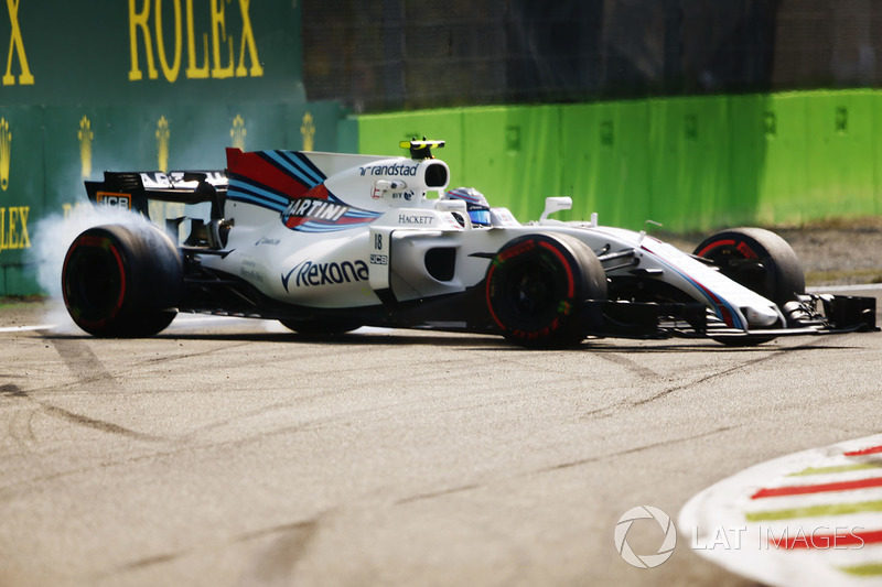 Ленс Стролл, Williams FW40, виліт