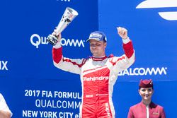 Podium: tweede plaats Felix Rosenqvist, Mahindra Racing