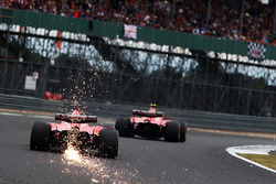 Sebastian Vettel, Ferrari SF70H suffers a puncture