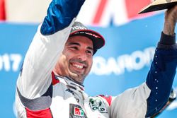 Podium: winnaar Mehdi Bennani, Sébastien Loeb Racing, Citroën C-Elysée WTCC