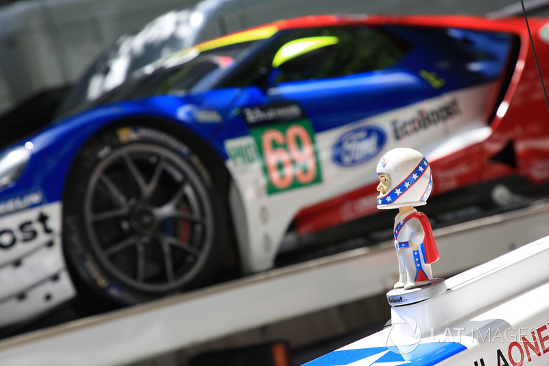 №21 Dragonspeed Oreca 07 Gibson, и №69 Ford Chip Ganassi Racing Ford GT