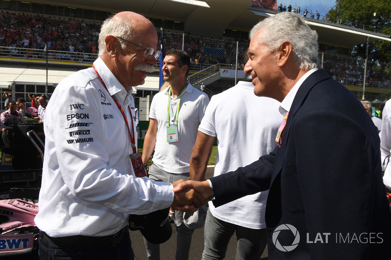 Dr. Dieter Zetsche, CEO de Daimler AG y Tronchetti Provera, presidente de Pirelli