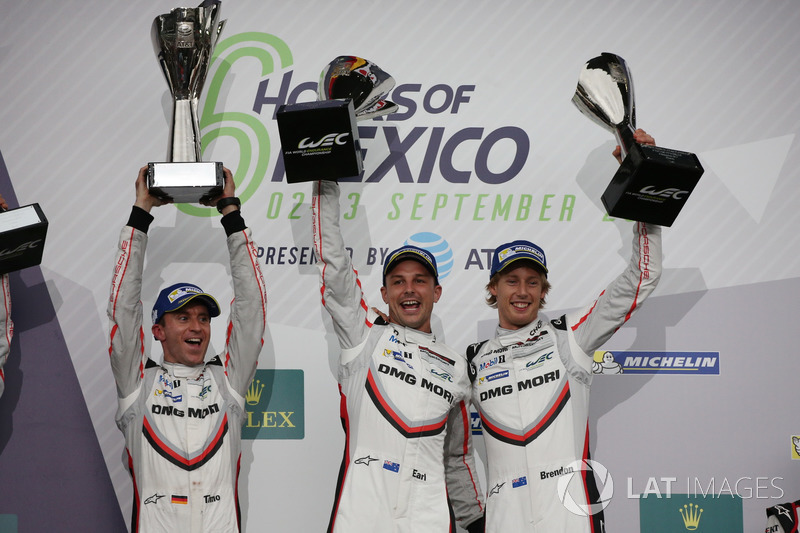Podium: #2 Porsche Team Porsche 919 Hybrid: Timo Bernhard, Earl Bamber, Brendon Hartley
