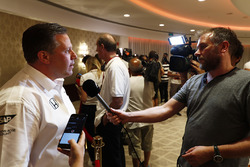 Zak Brown Director Ejecutivo de McLaren Technology Group, anuncia un acuerdo con Fernando Alonso par