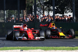 Max Verstappen, Red Bull Racing RB13, Sebastian Vettel, Ferrari SF70H