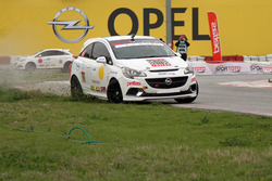 Opel Corsa OPC mücadelesi