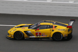 #4 Corvette Racing Chevrolet Corvette C7.R: Oliver Gavin, Tommy Milner, Marcel Fässler