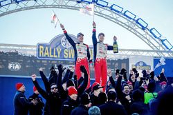 I vincitori della gara Jari-Matti Latvala, Miikka Anttila, Toyota Yaris WRC, Toyota Racing