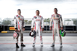 #24 Nissan Motorsport, Nissan GT-R Nismo GT3: Florian Strauss, Todd Kelly, Jann Mardenborough