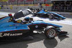 Arjun Maini, Jenzer Motorsport; Alessio Lorandi, Jenzer Motorsport