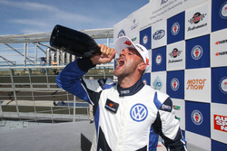 Massimiliano Gagliano, festeggia sul podio