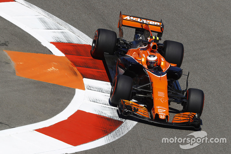 16. Stoffel Vandoorne, McLaren MCL32