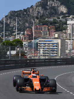 Jenson Button, McLaren, MCL32
